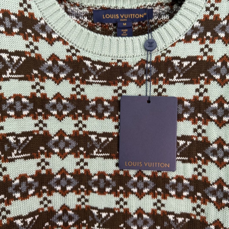 l0vis Vvtt0n sweaters